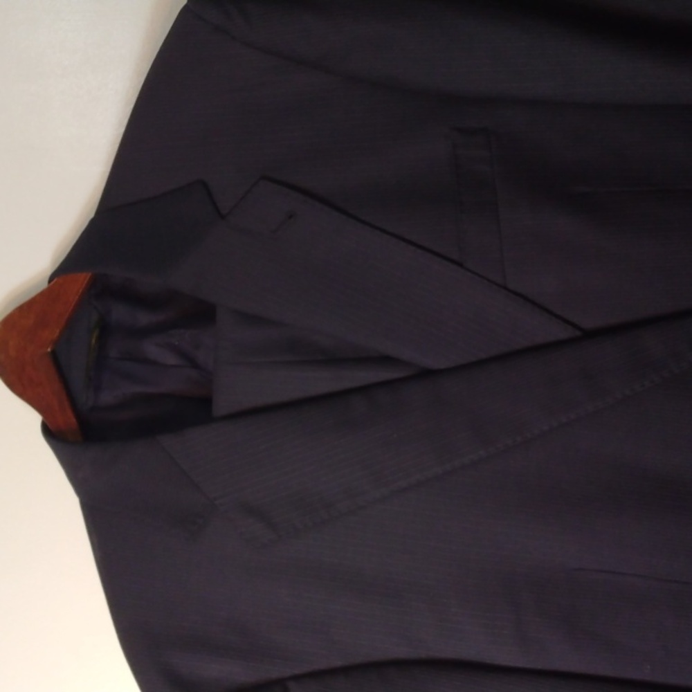 Jos. A. Bank Navy Hairline Stripe Signature Gold Wool Suit 46L